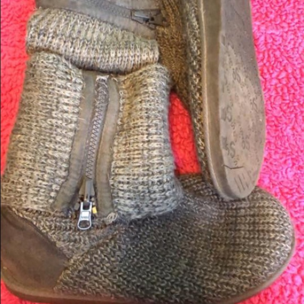 Girls Boots